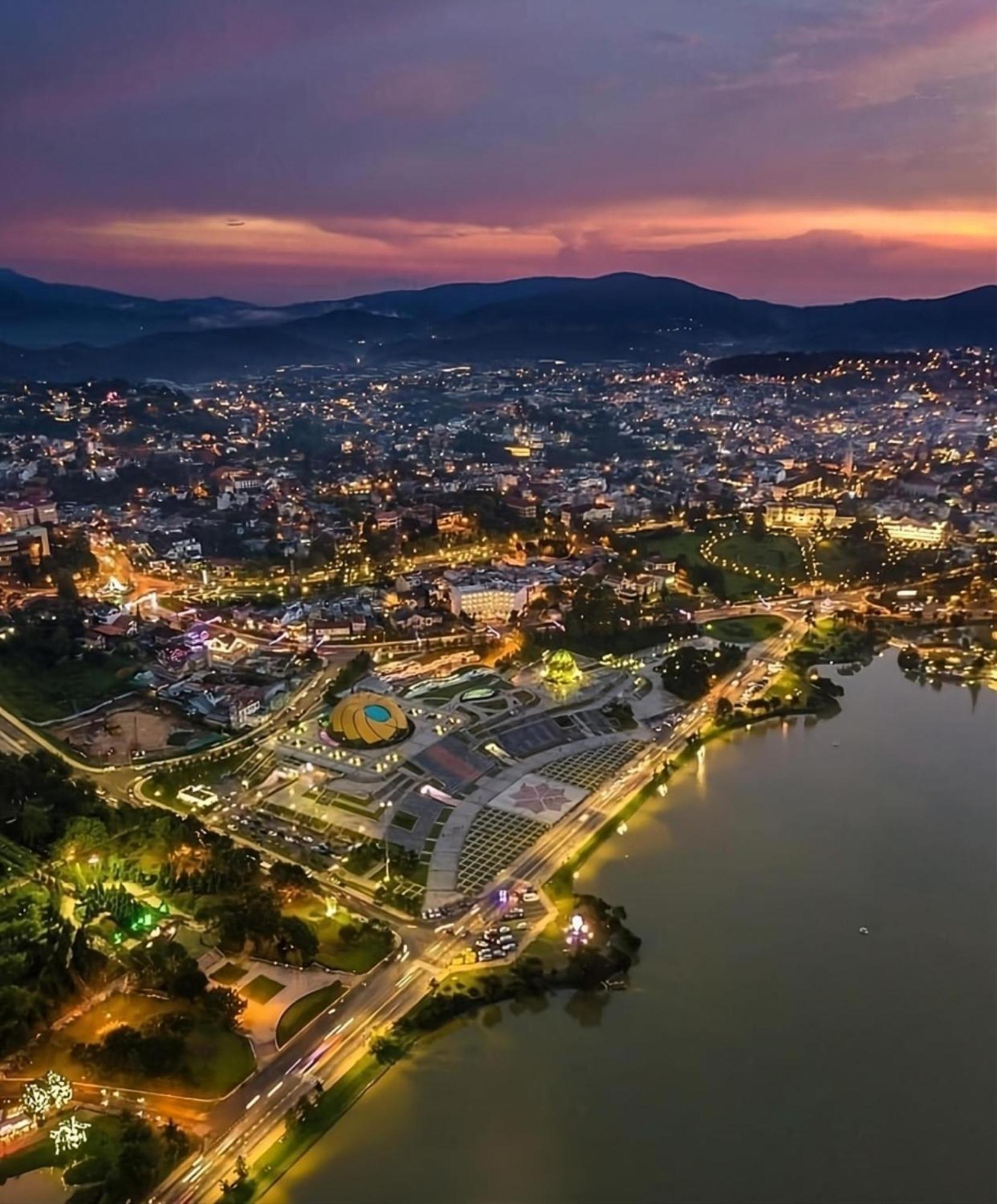 Sky House Hotel Da Lat City エクステリア 写真